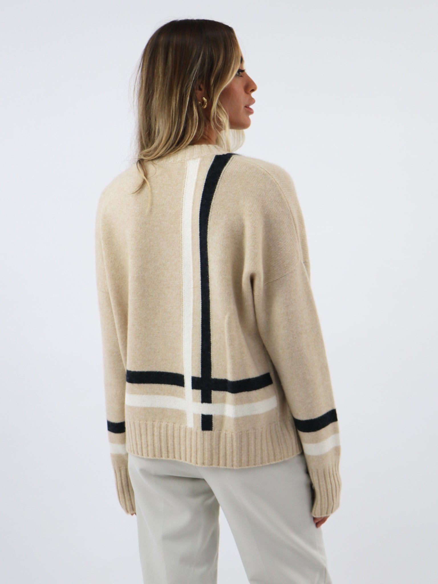 Cashmere Pullover with graphic intarsia