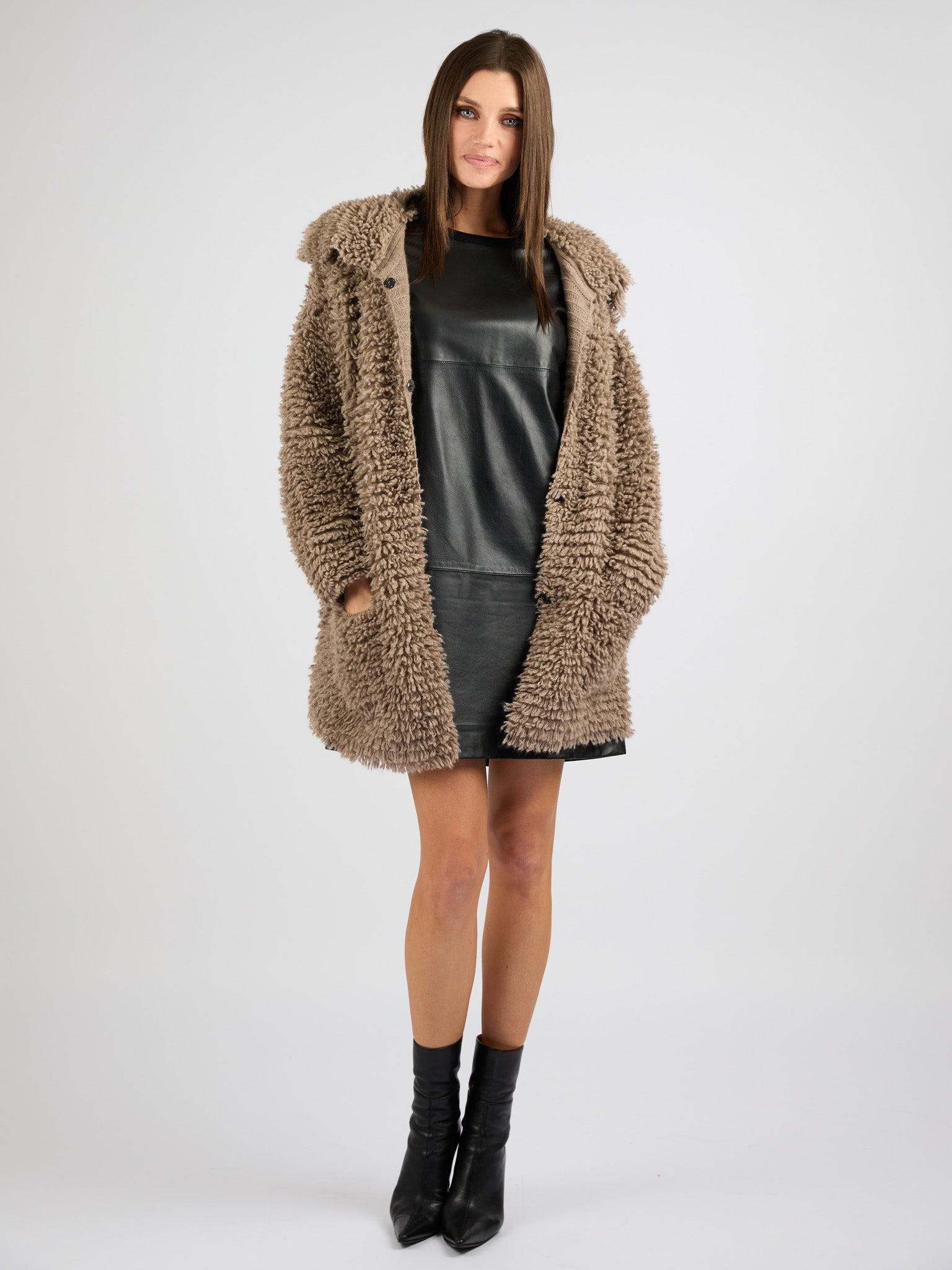 Modern Coat Knitted in Cashmere with a textured fur effect
