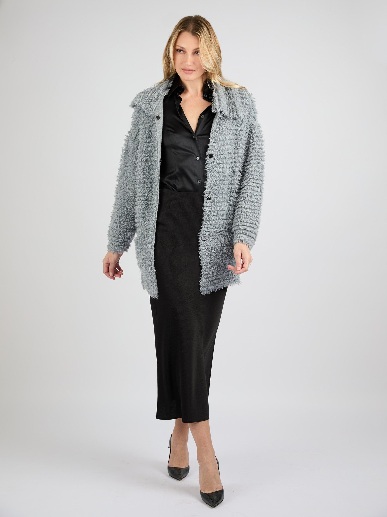 Modern Coat Knitted in Cashmere with a textured fur effect