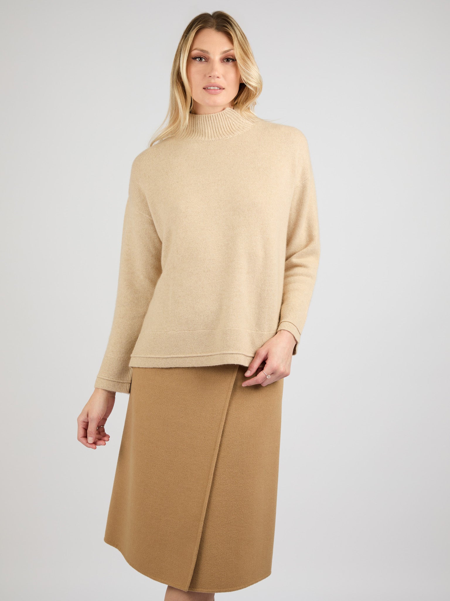Women Split Neck Cashmere sweater