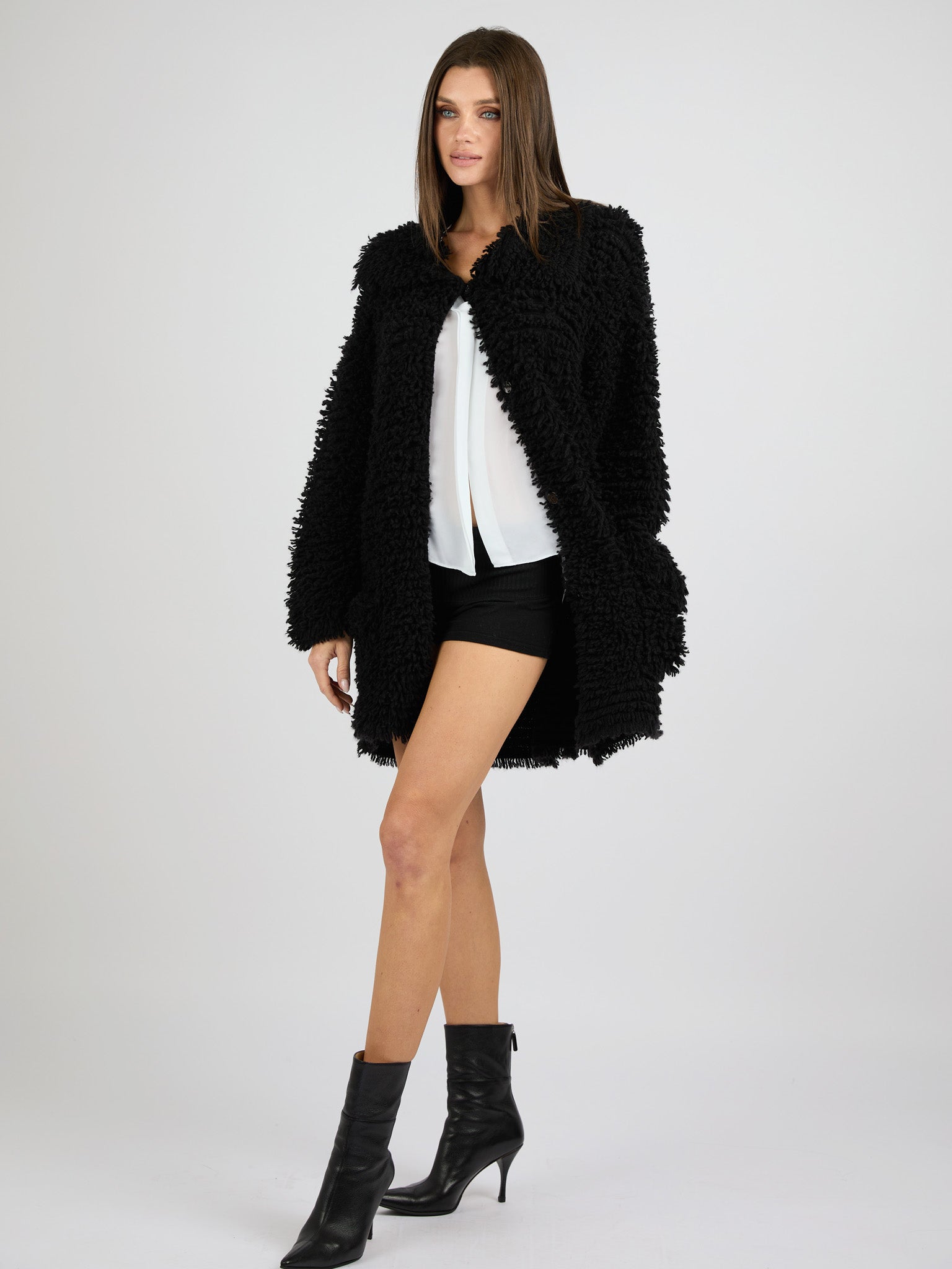 Modern Coat Knitted in Cashmere with a textured fur effect