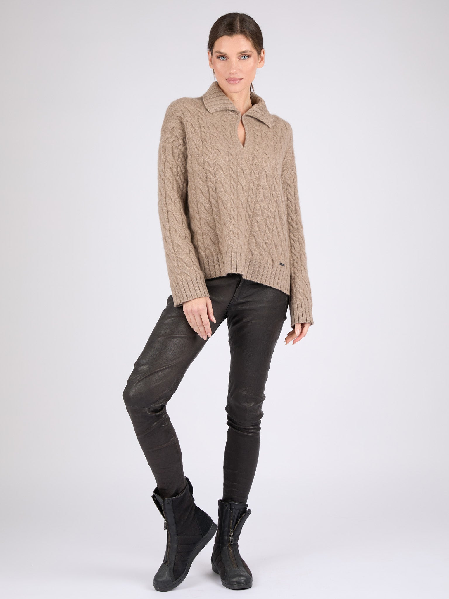 Women Cable knit Cashmere Sweater