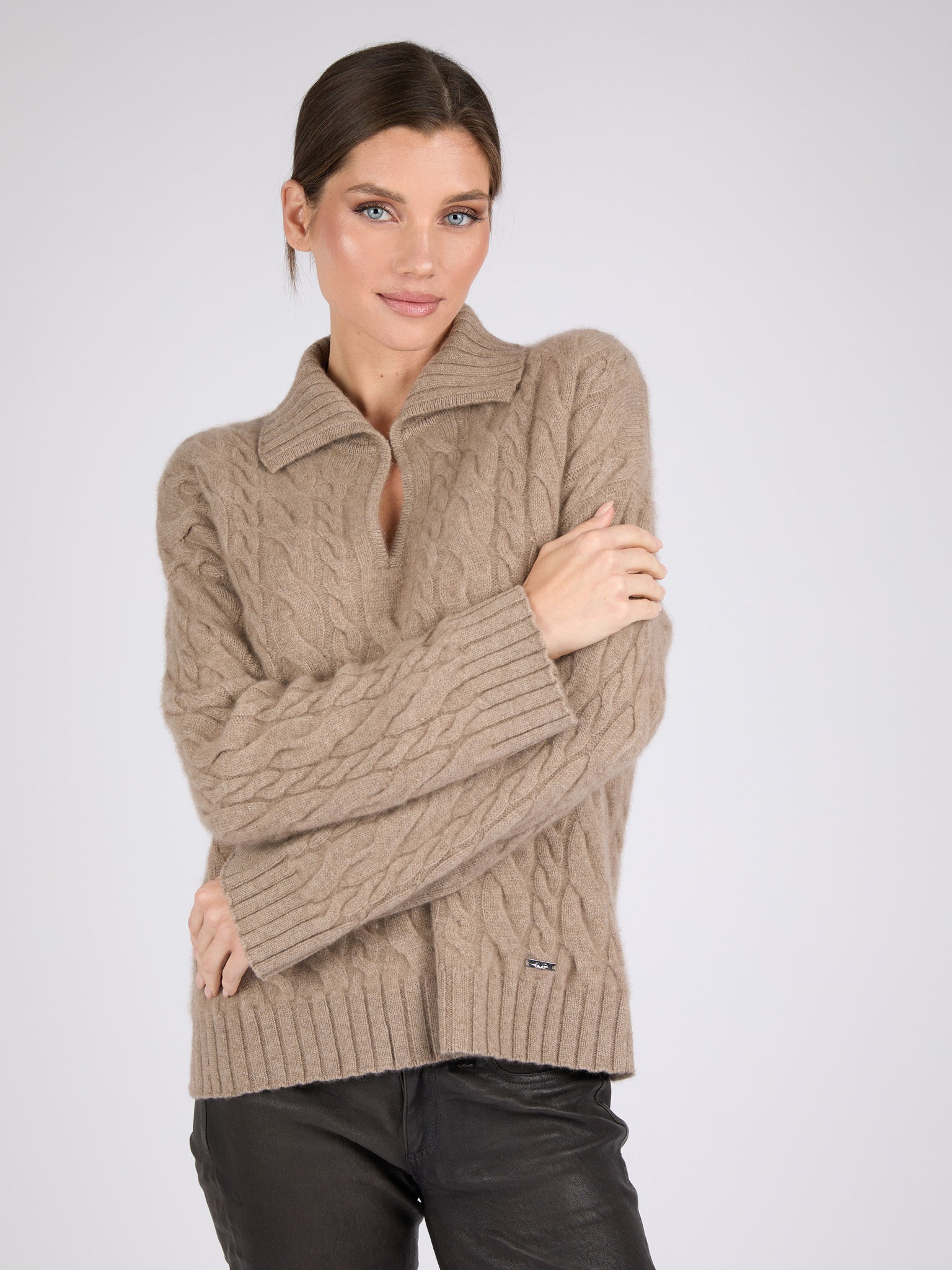 Women Cable knit Cashmere Sweater