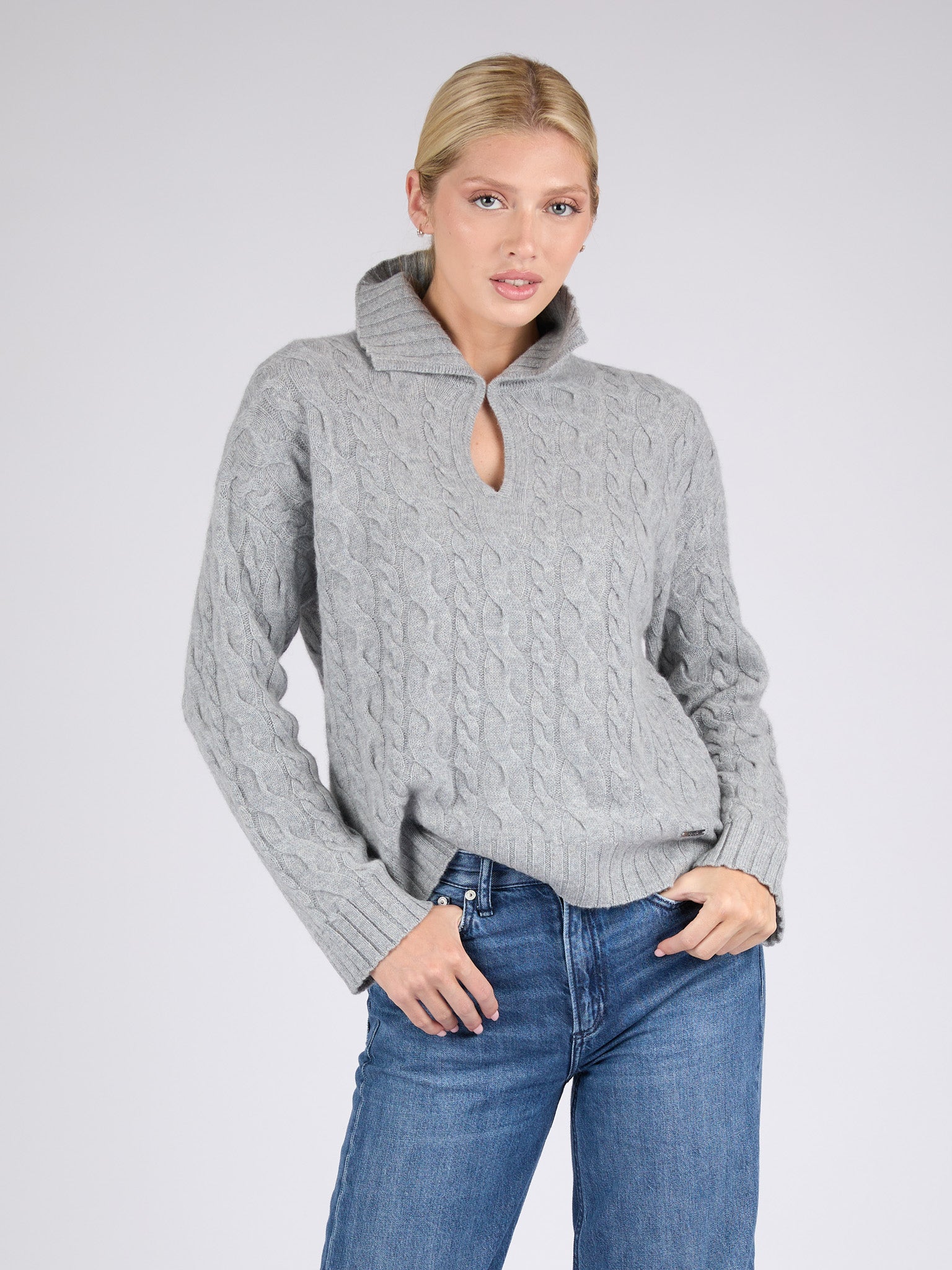 Women Cable knit Cashmere Sweater
