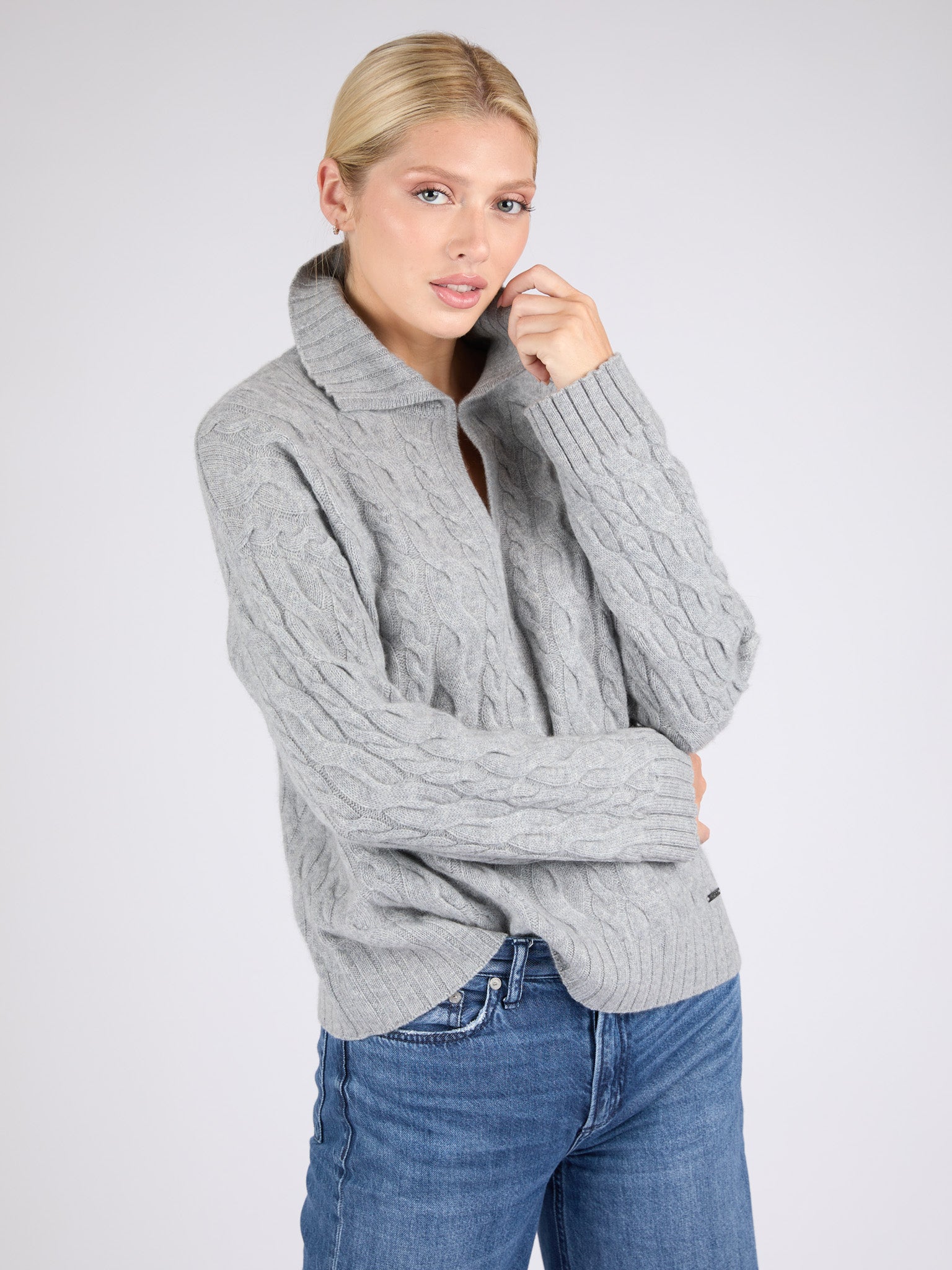 Women Cable knit Cashmere Sweater