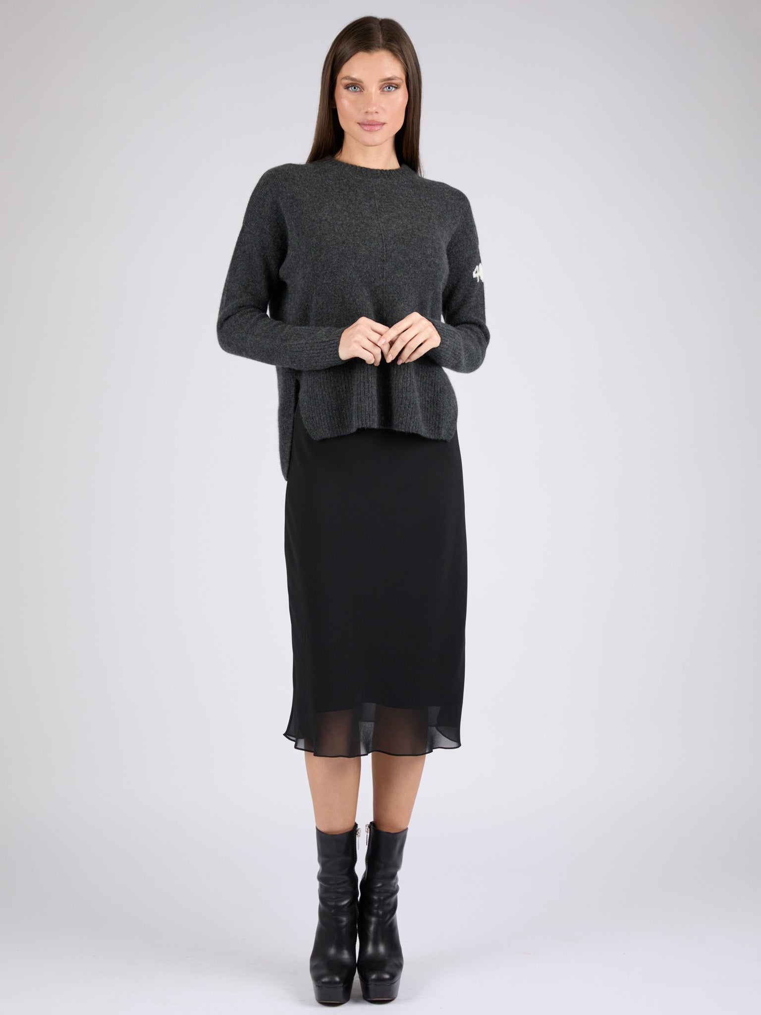 Women Cashmere Crewneck with High/Low hem