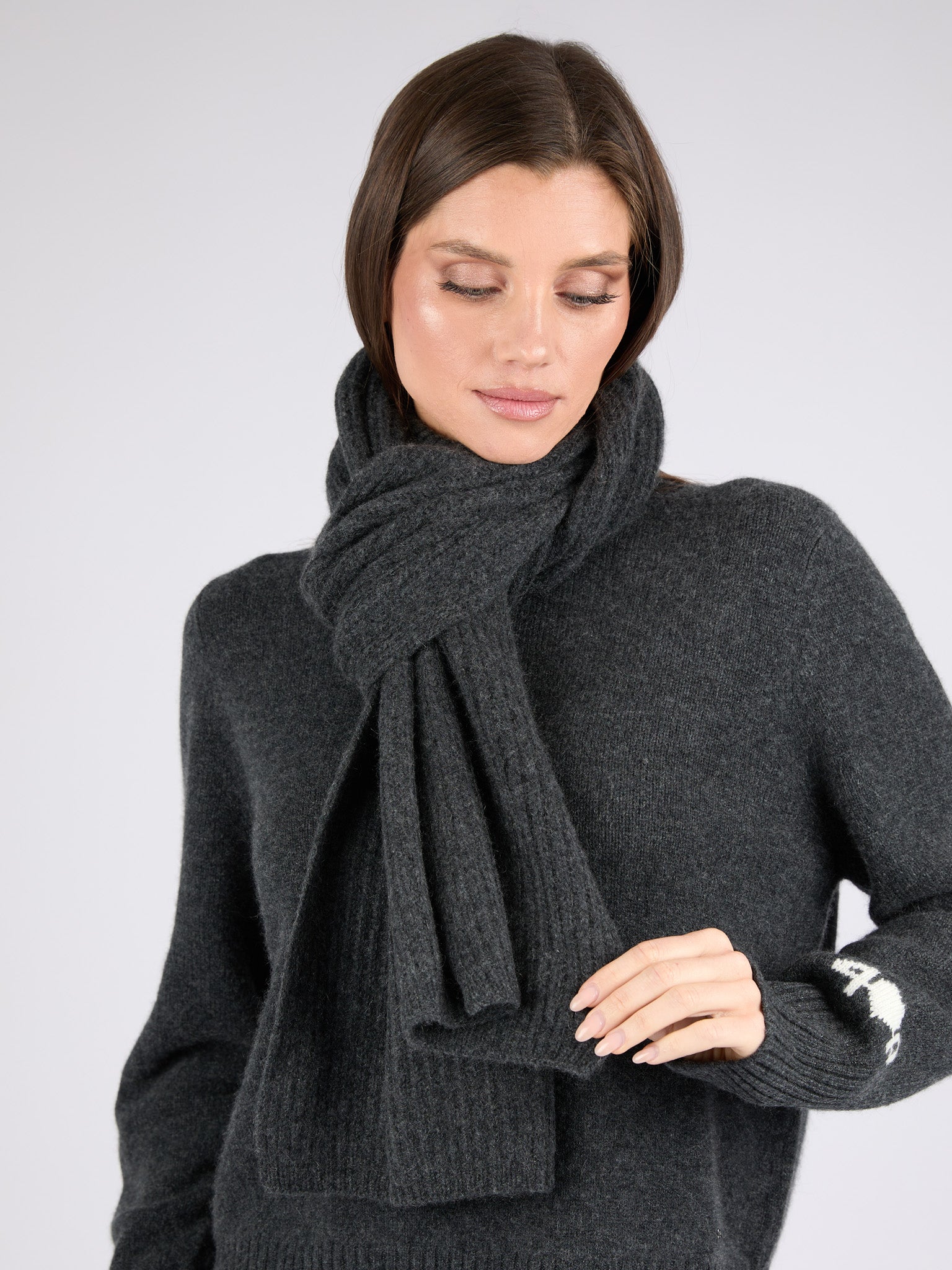 Unisex extremely soft ribbed cashmere scarf