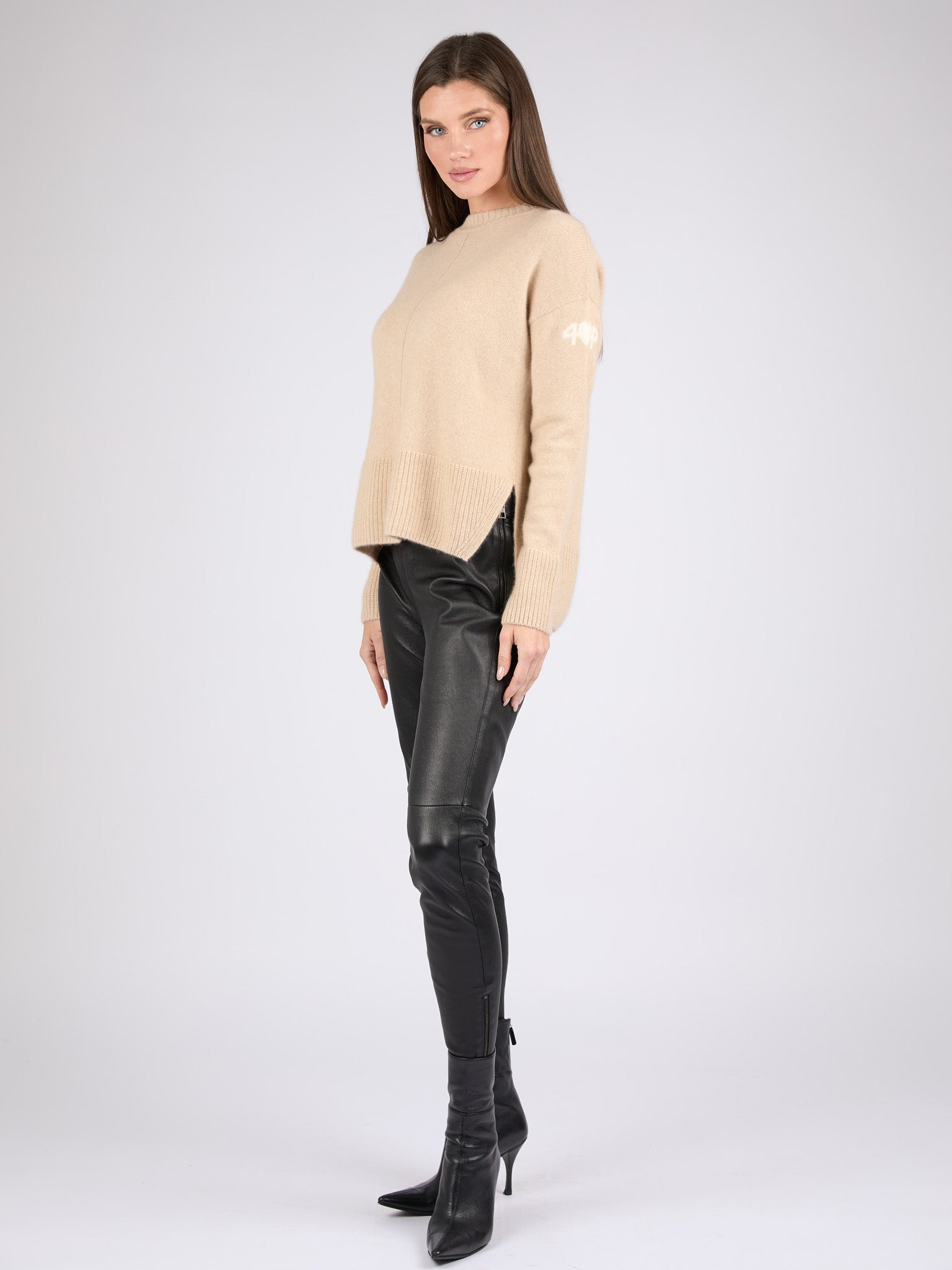 Women Cashmere Crewneck with High/Low hem