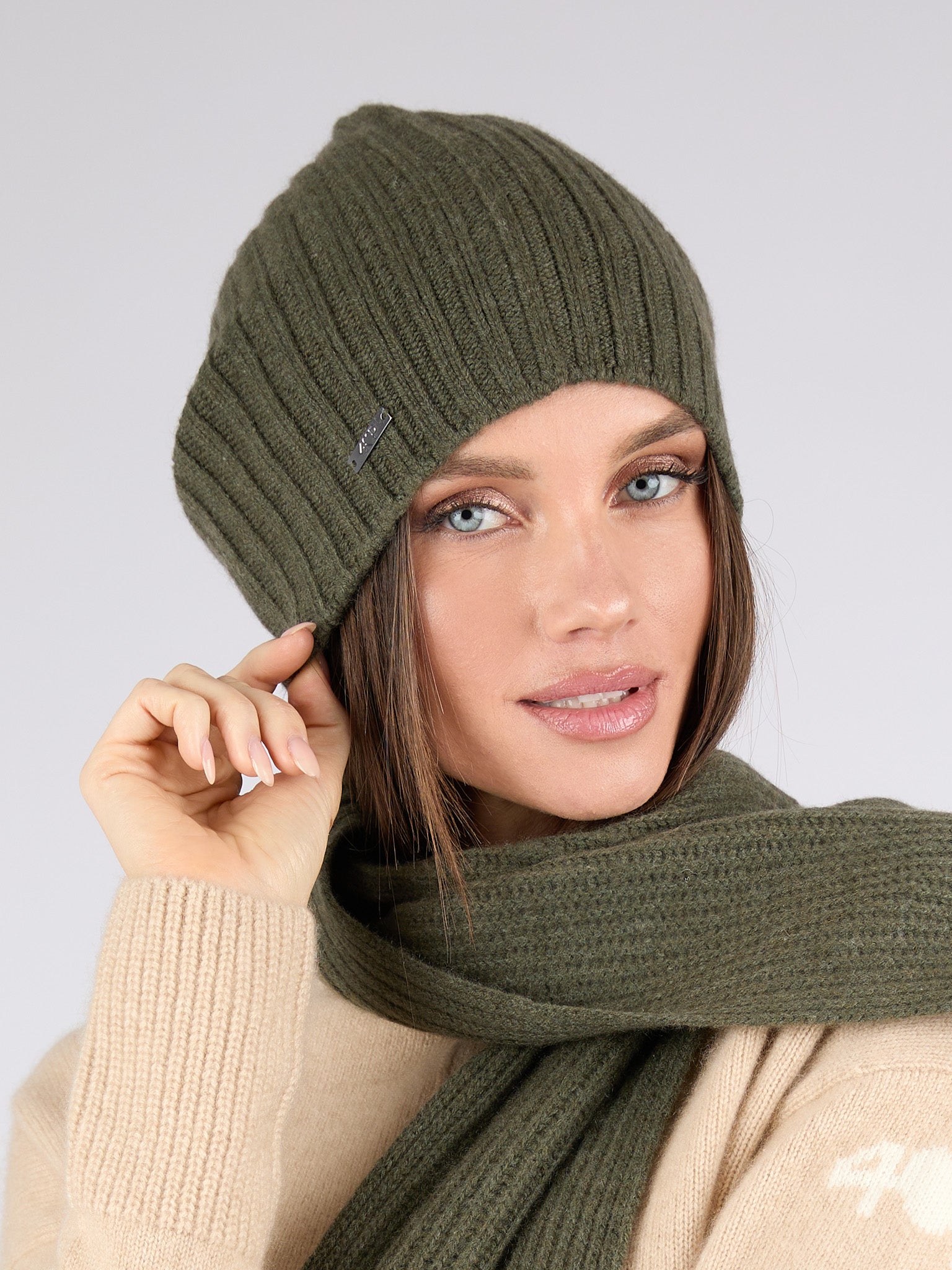 Unisex Ribbed Cashmere Beanie