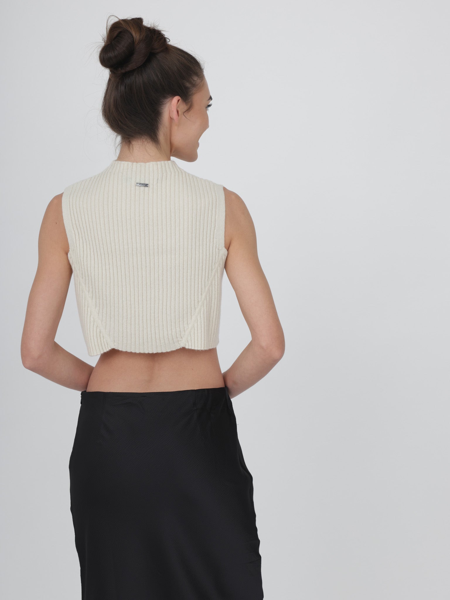 Sleeveless Cashmere Cropped Top