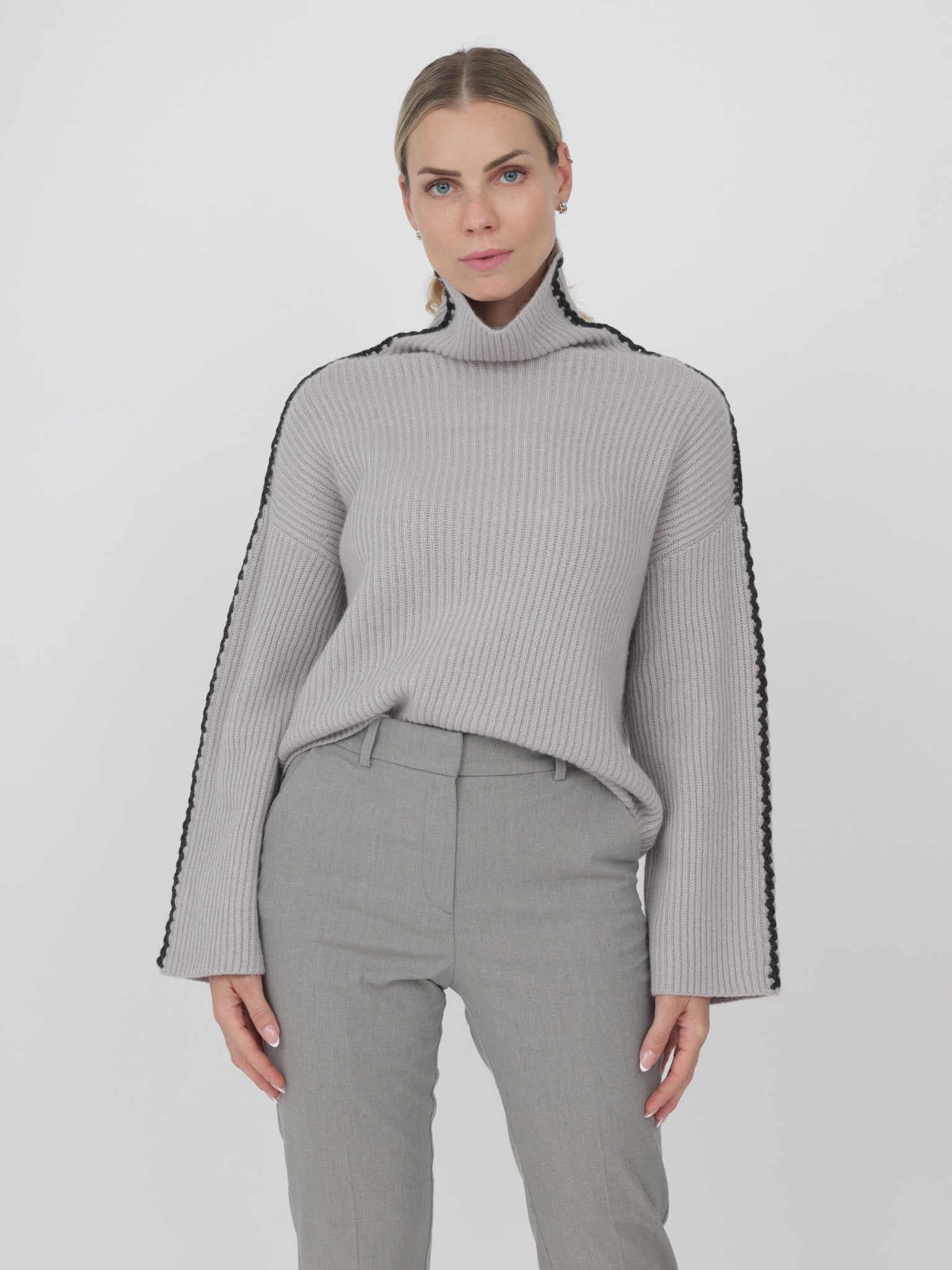 Cashmere Turtleneck with detail on Sleeves