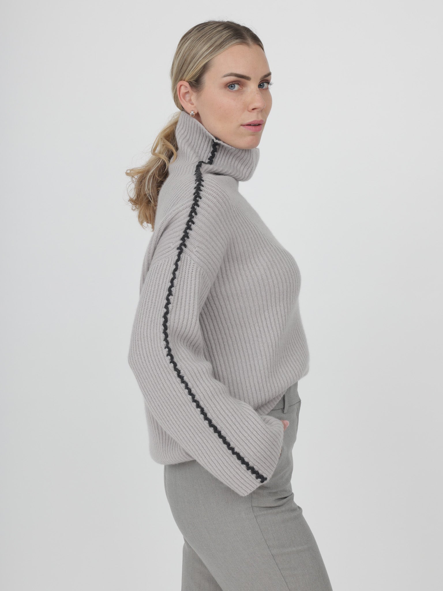 Cashmere Turtleneck with detail on Sleeves