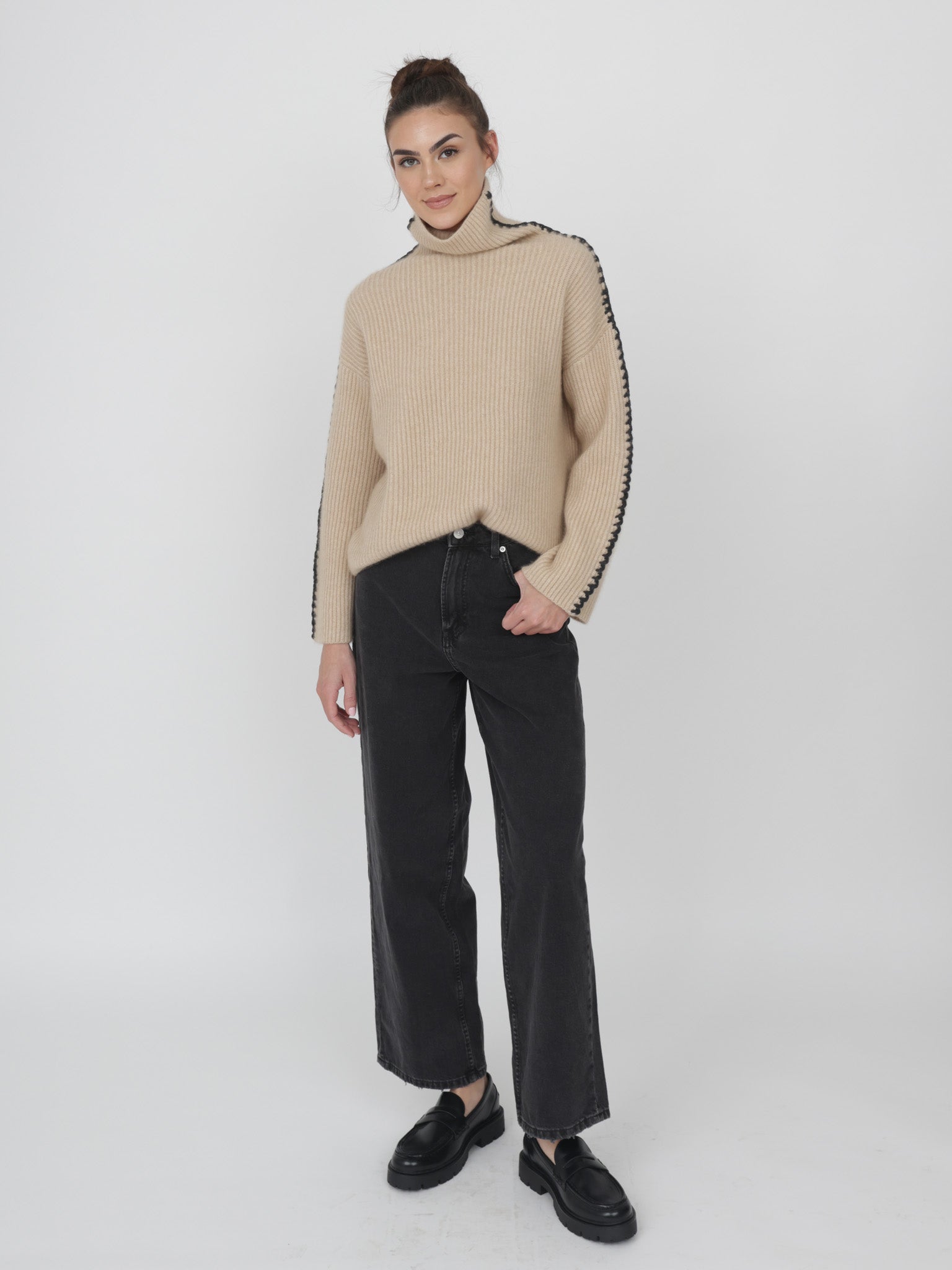 Cashmere Turtleneck with detail on Sleeves