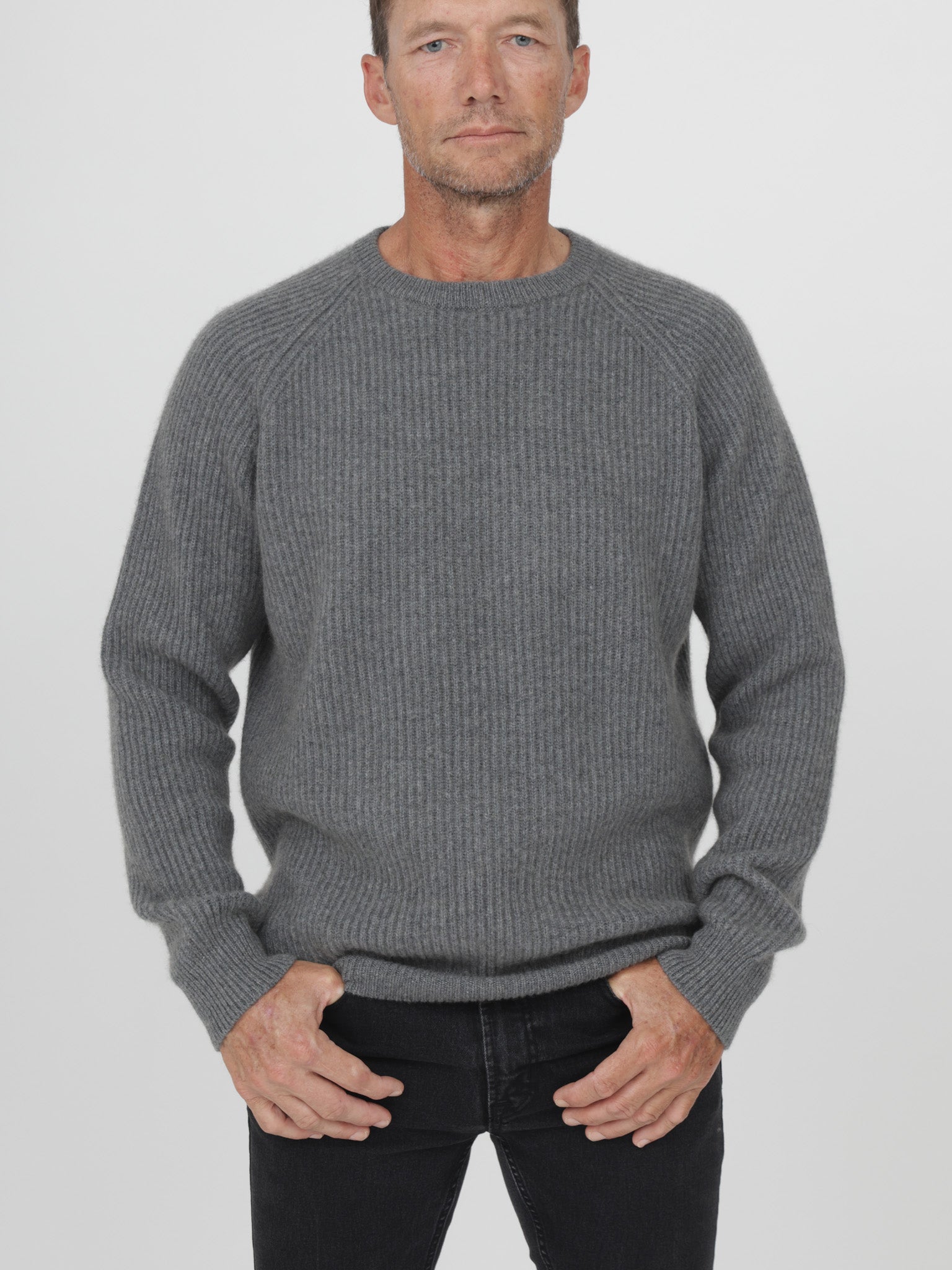 Men Ribbed Crewneck Raglan Sleeves