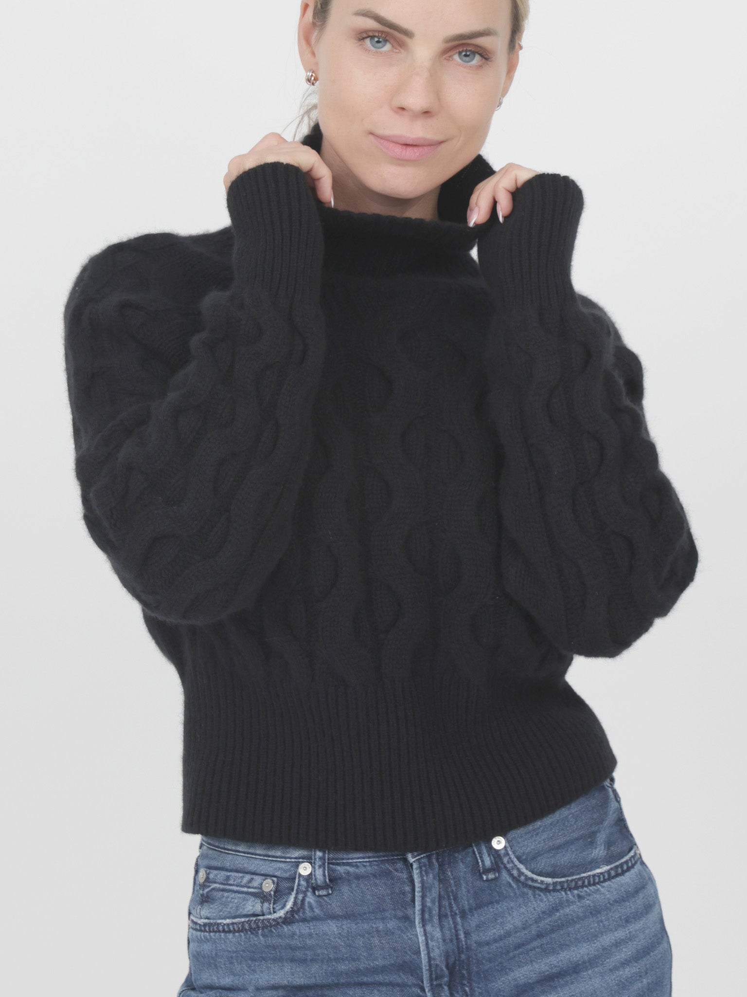 Cashmere Cable Slightly Cropped Turtleneck