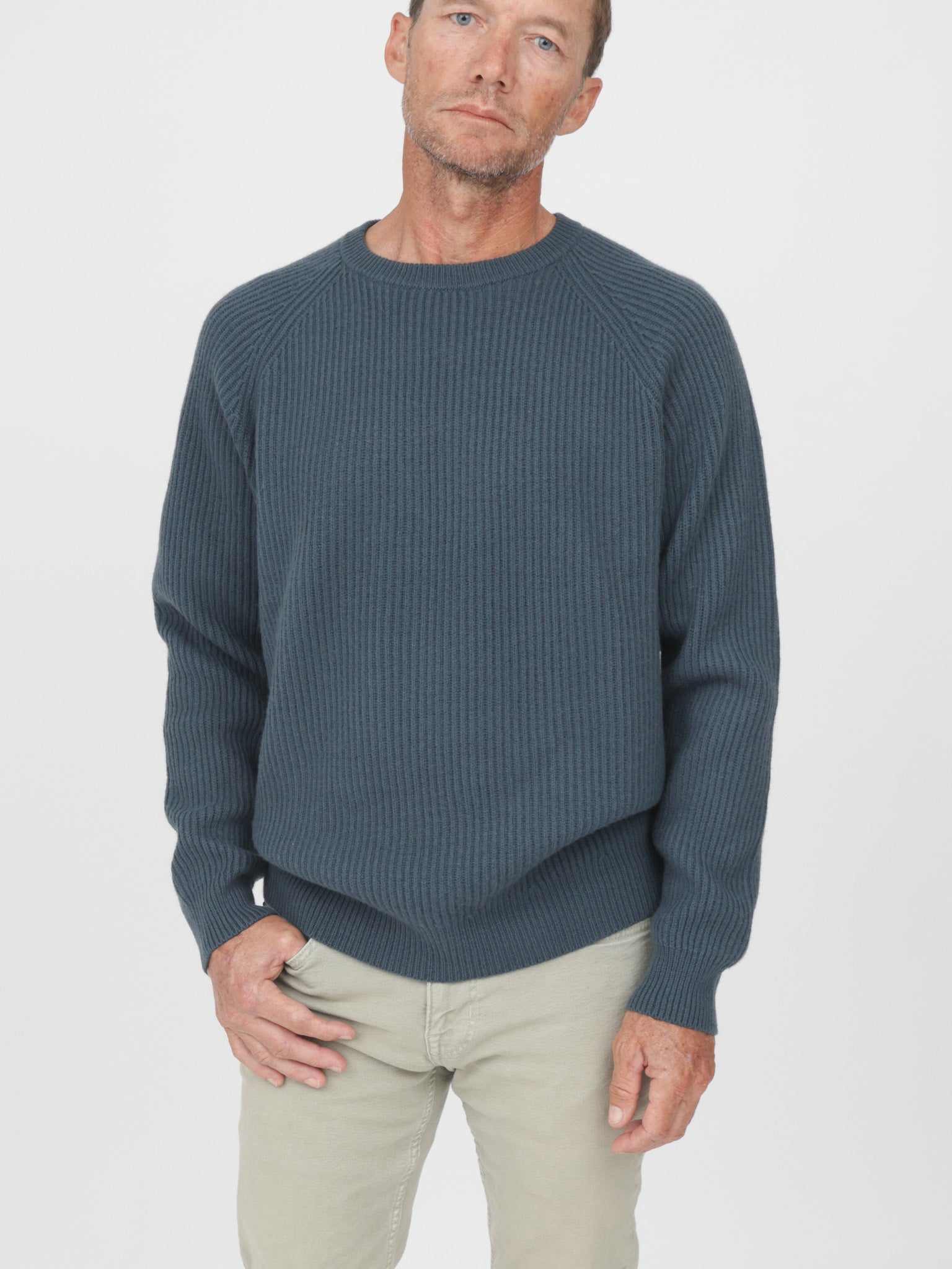 Men Ribbed Crewneck Raglan Sleeves