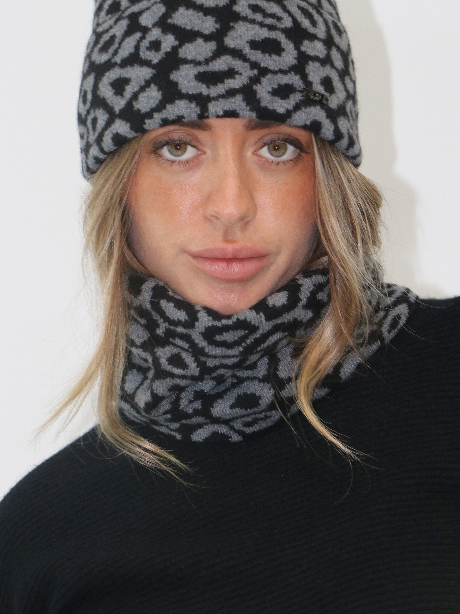 Leopard Print Gaiter