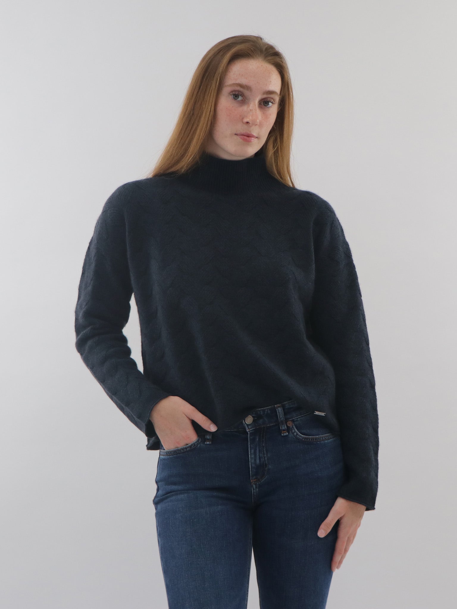 Cashmere Pullover with texture