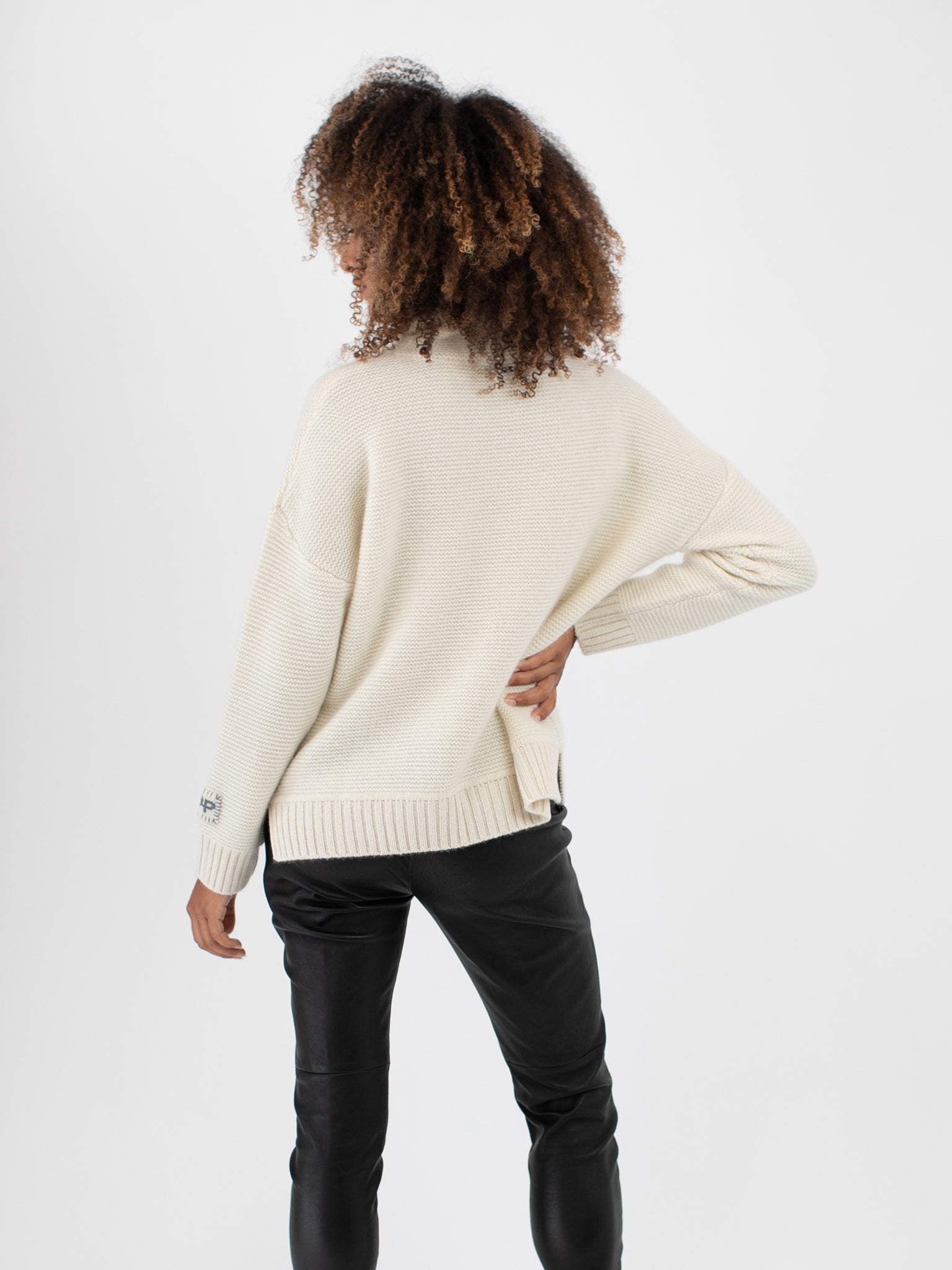 Relaxed Fit Cashmere Turtleneck