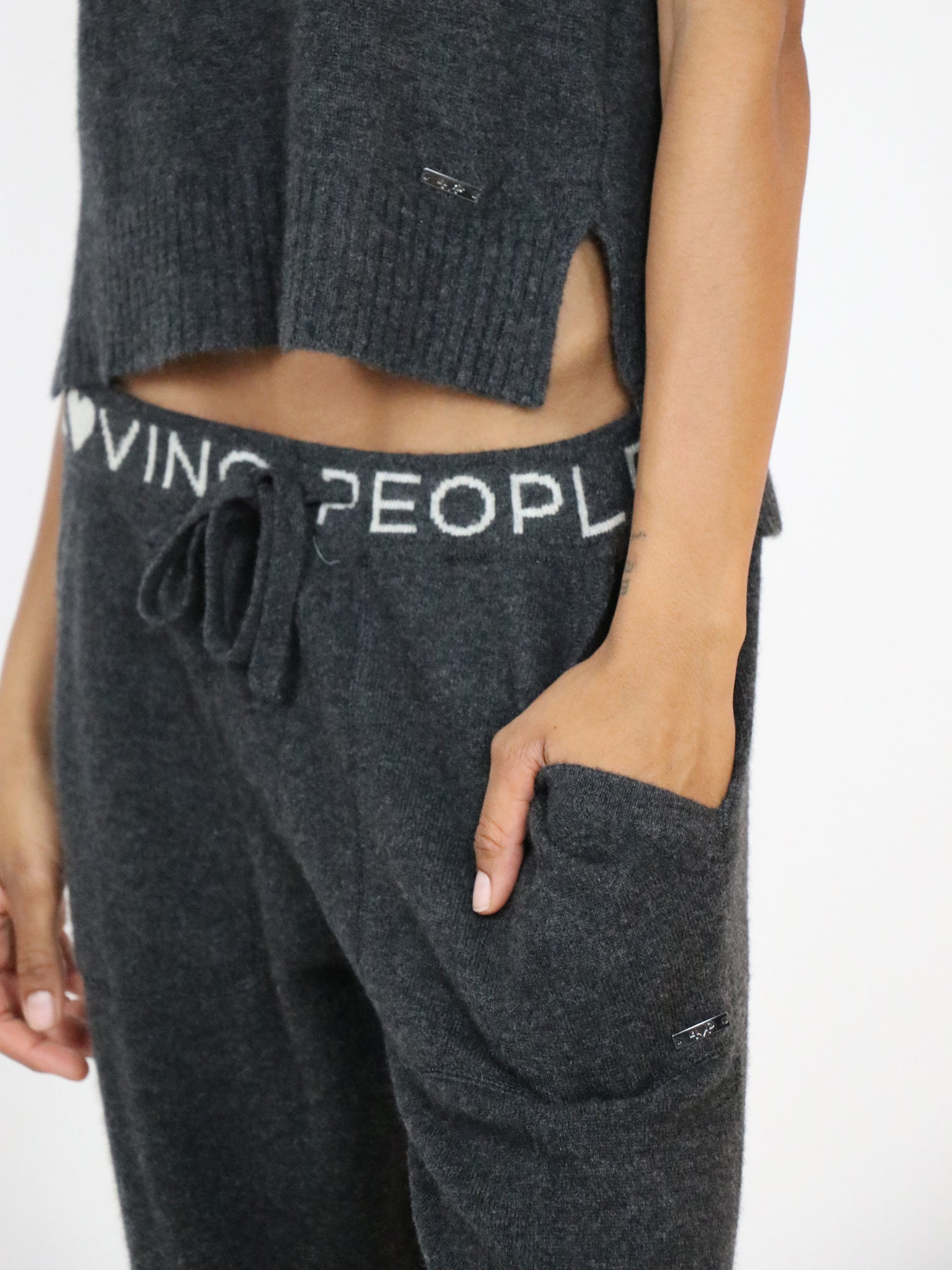 Cashmere Sweatpants with Intarsia at waistband