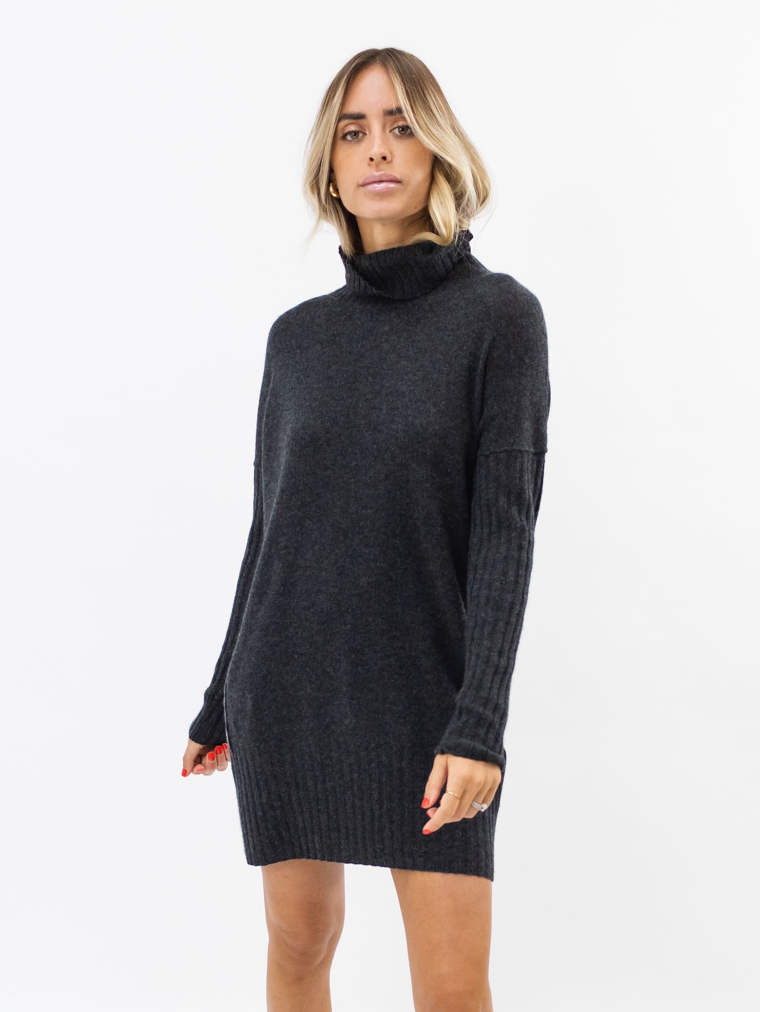 Long Cashmere Turtleneck Sweater