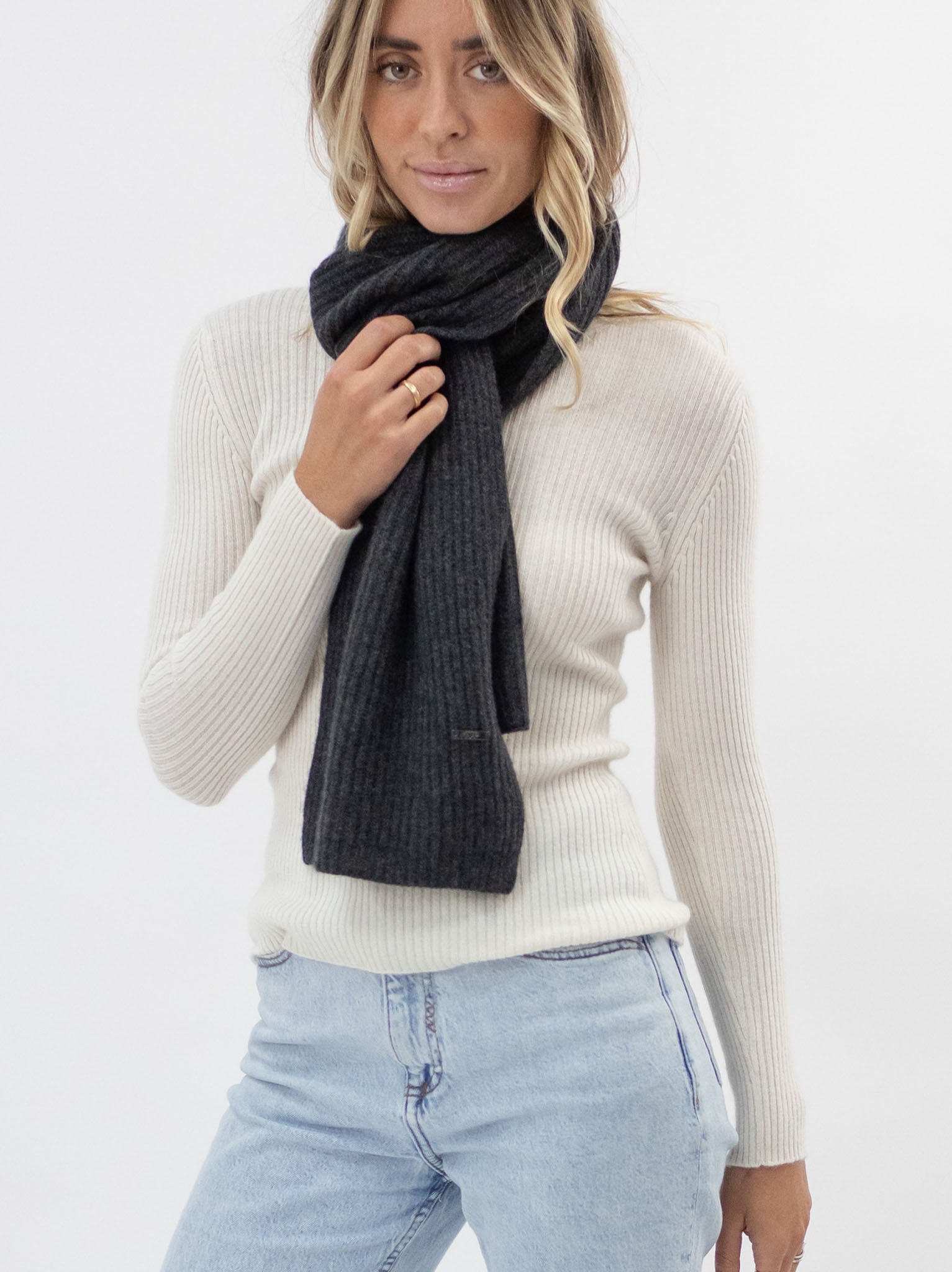 Loose Knit Cashmere Scarf